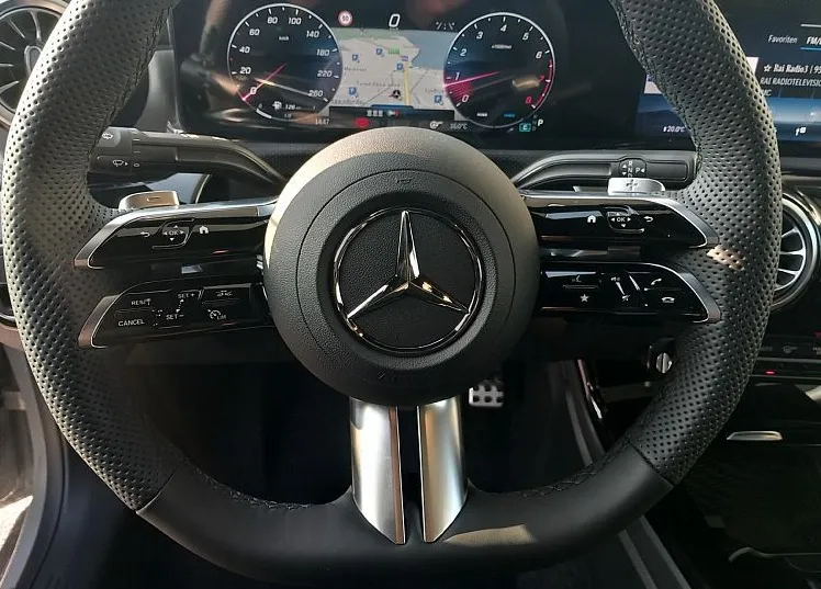 Zunanja slika - Mercedes-Benz CLA-Razred - CLA 200 AMG EDITION AKCIJSKA CENA - 8