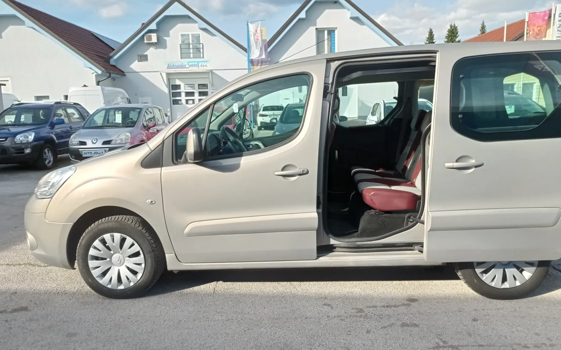 Zunanja slika - VW Caddy - Comfortline 1.6 TDI - 7