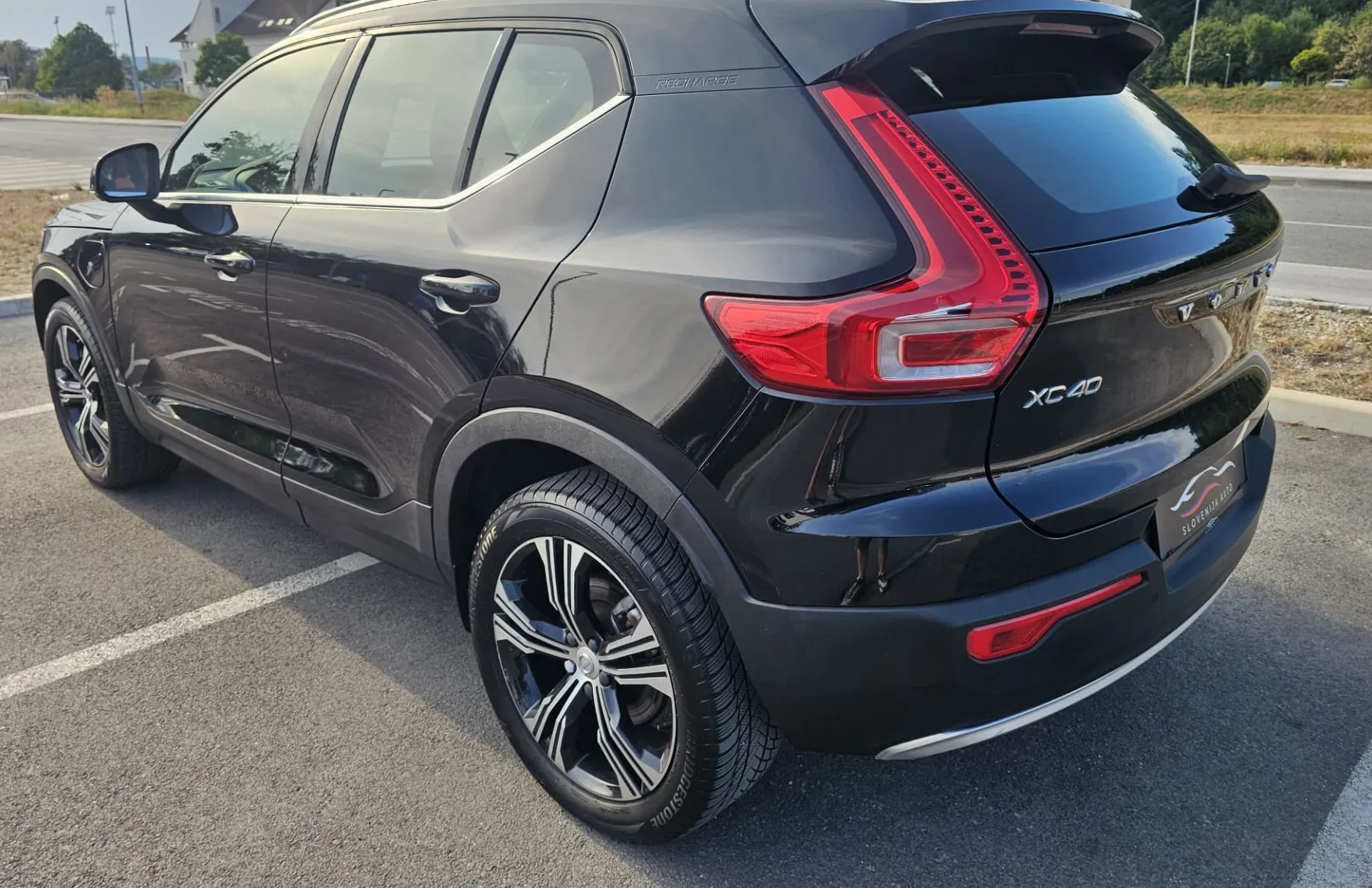 Zunanja slika - Volvo XC40 - T5 Rech.Twin Engine Inscription|FULED|ALU19|usnje| - 5
