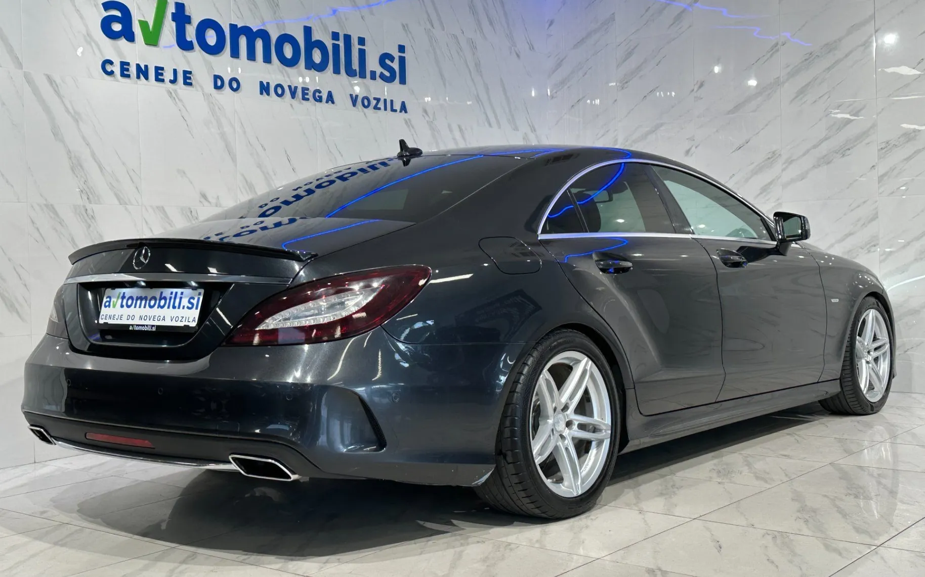 Zunanja slika - Mercedes-Benz CLS-Razred - 220d AMG line |Led|Kamera|HarmanK|Gretje|SLO|... - 4