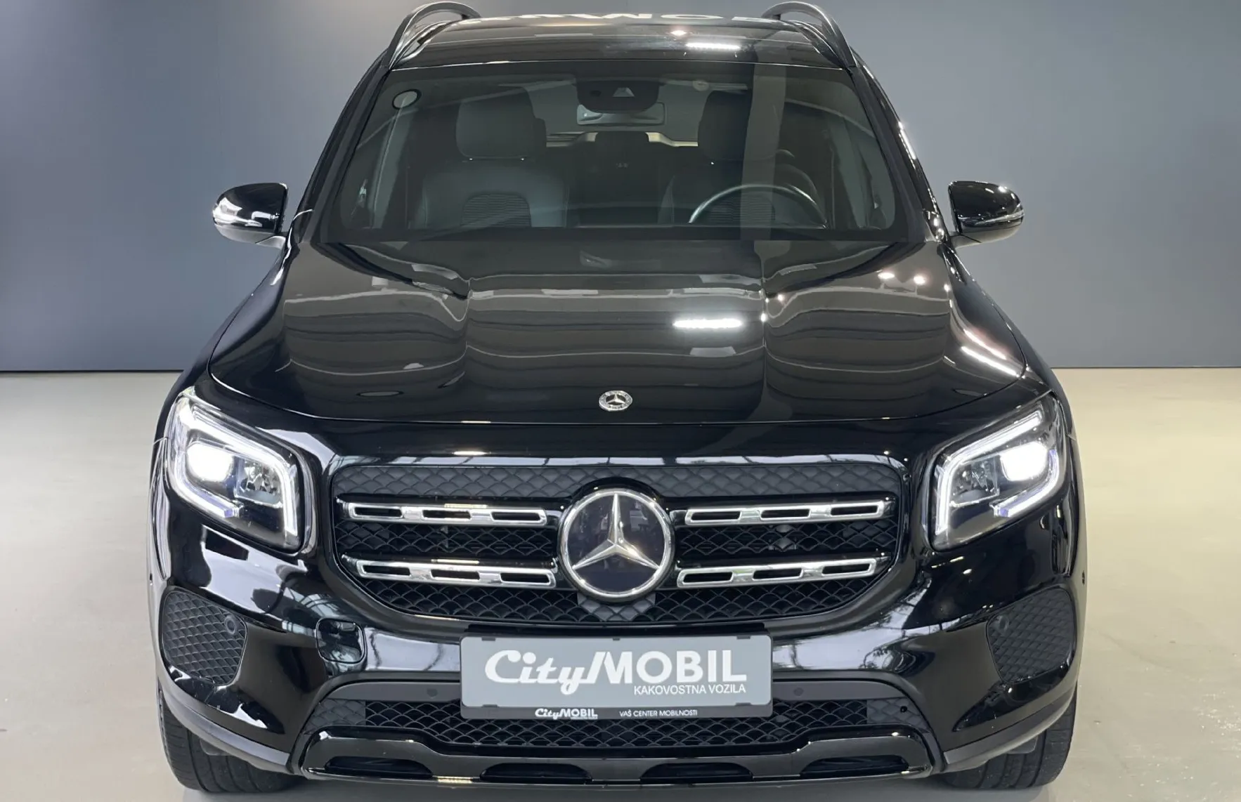 Zunanja slika - Mercedes-Benz GLB-Razred - NAVIGACIJA-TEMPOMAT-VIRTUAL-KAMERA-LED - 1