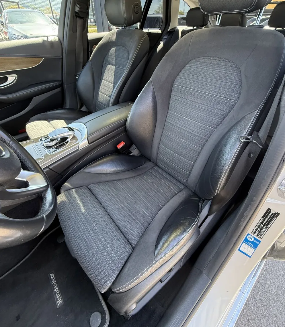 Zunanja slika - Mercedes-Benz C-Razred - C200d T PANO-FULLED-ACC-EL.PRT-NAVI-BT-360-AMBIENT - 16