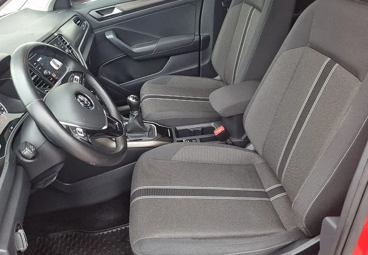 Zunanja slika - Volkswagen T-Roc - 1.6 TDI Style 85  LED.ACC.GRETJE SEDEŽEV - 7