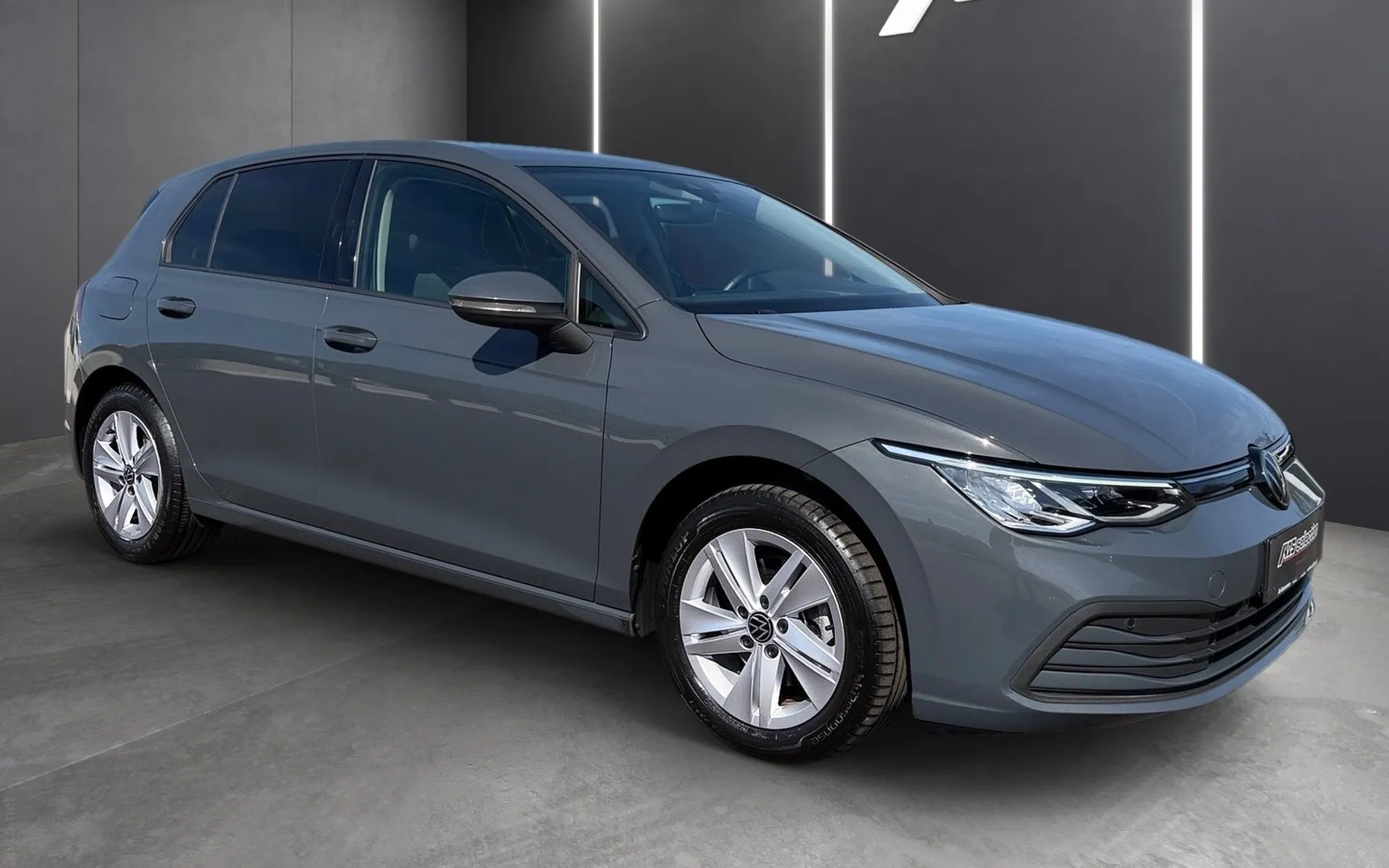 Zunanja slika - Volkswagen Golf - 2.0 TDI BMT Life DSG-LED-ACC-PDC-Vzv.kamera-Masaža - 2