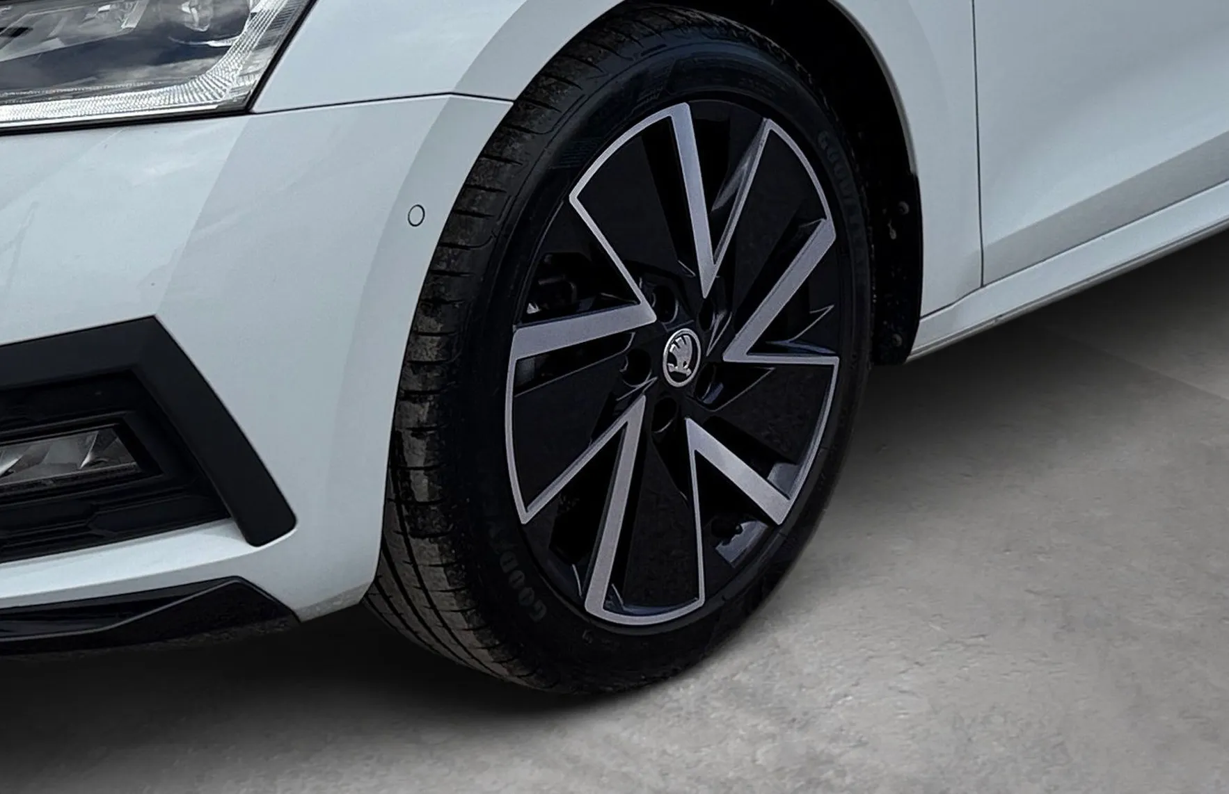 Zunanja slika - Škoda Octavia - 2.0 TDI Sportline 110 kW DSG-DCC-ACC-Matrix-Kame - 5
