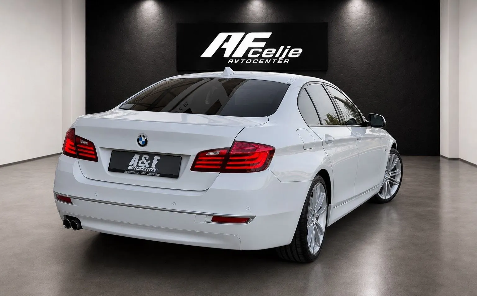 Zunanja slika - BMW serija 5: - 520XD-4X4-AUT-HEAD UP-LIZING ZA TUJCE-NAVI- - 5