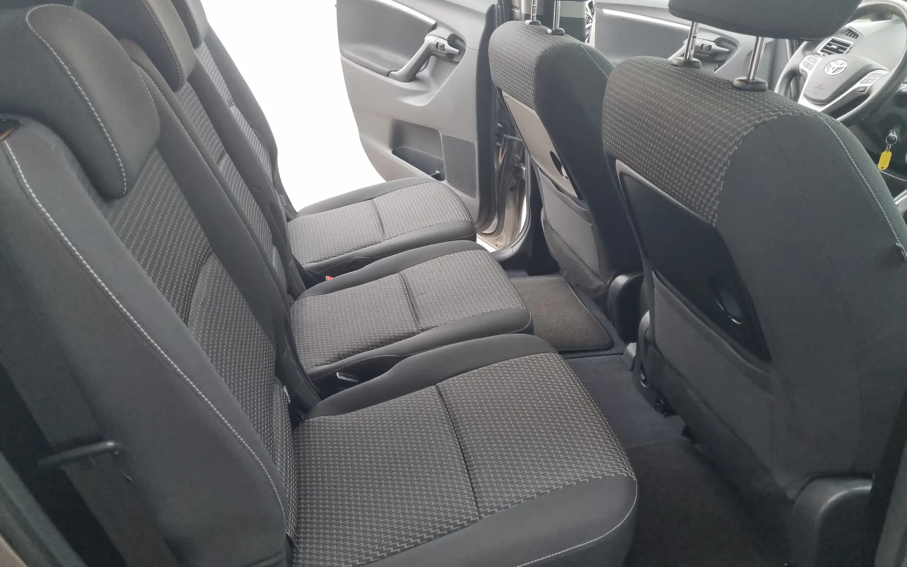 Zunanja slika - Toyota Verso - 1.6 D-4D Sol 1. LASTNIK. SLOVENSKI - 9
