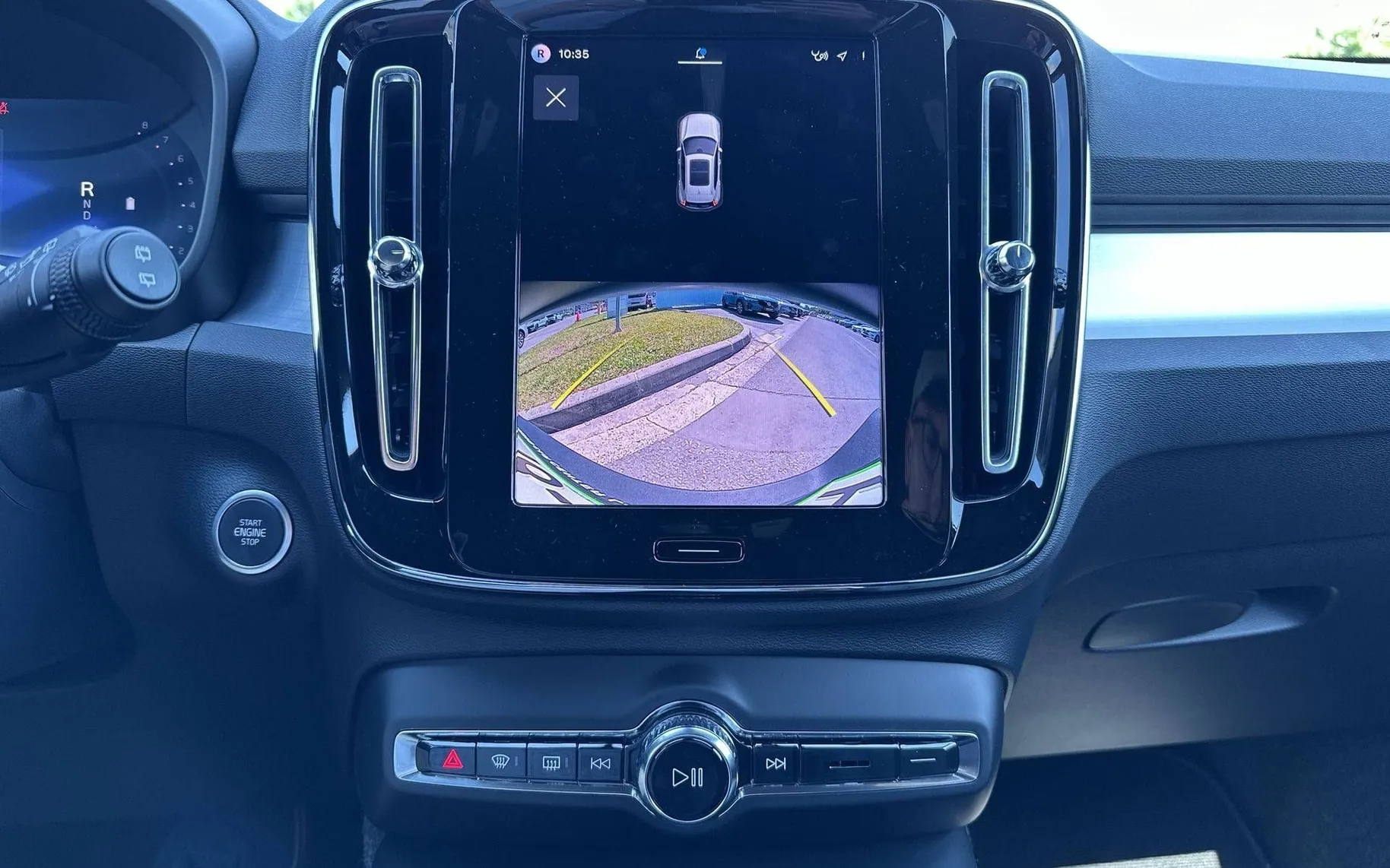 Notranja slika - Volvo XC40 - B3P Core Avt... - 17