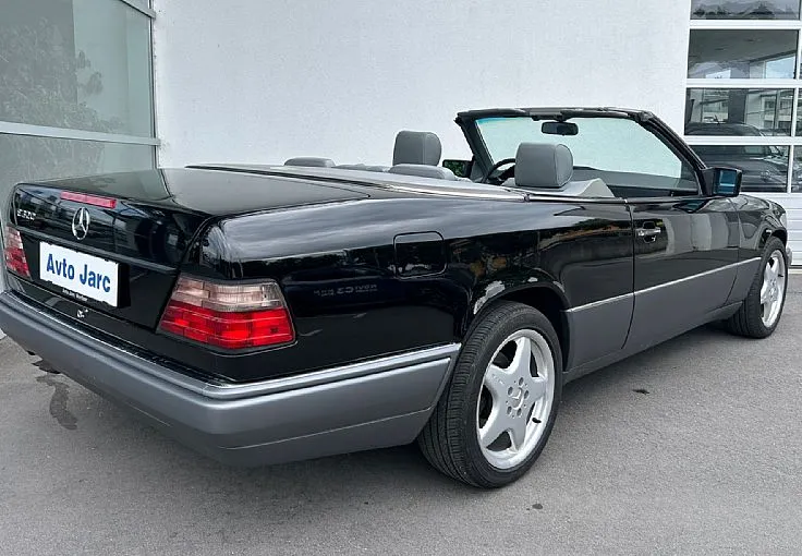 Zunanja slika - Mercedes-Benz E-Razred - E320 - 3