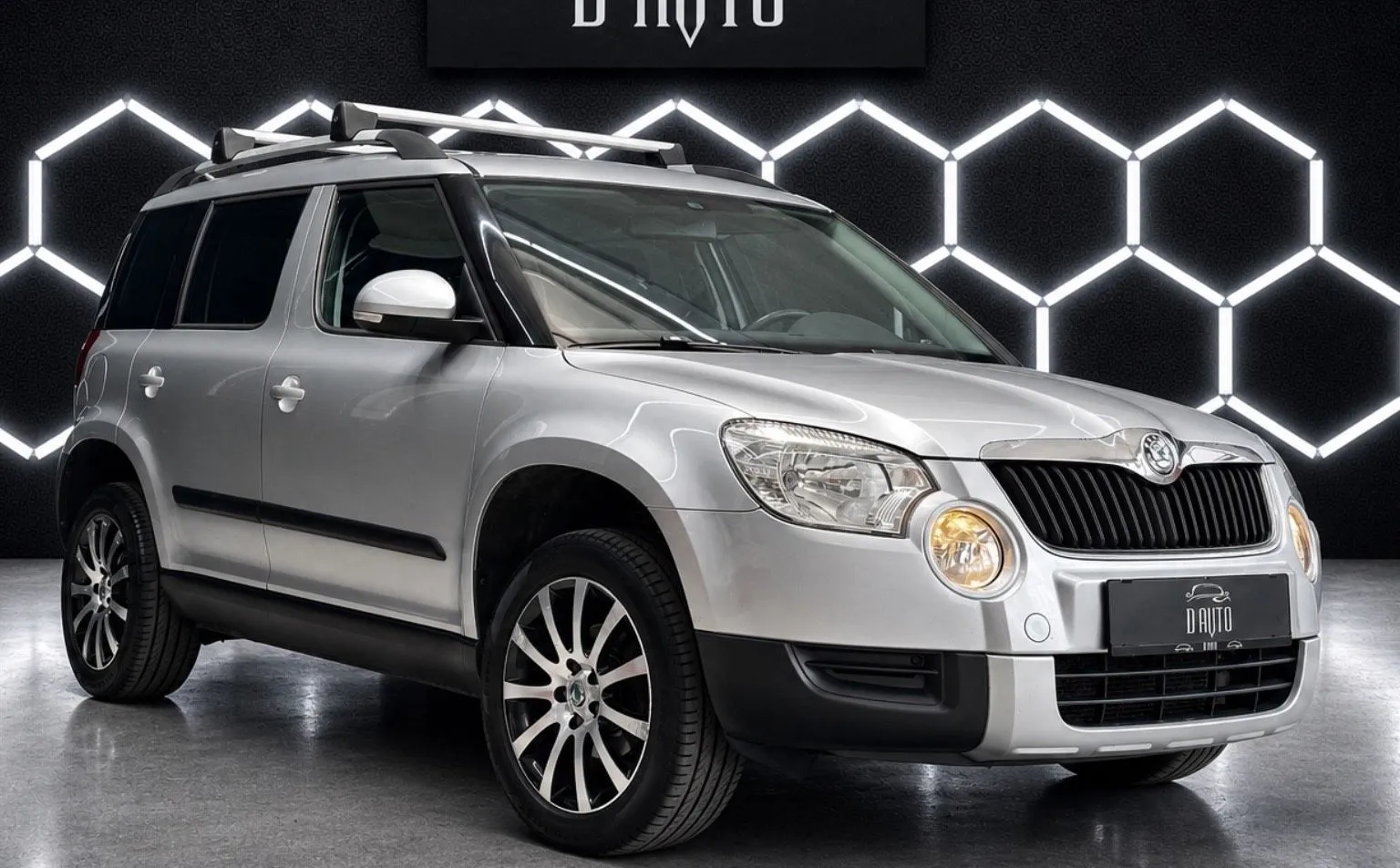 Zunanja slika - Škoda Yeti - 1.2 TSI  DSG+PANORAMA+KLJUKA+TEMPOMAT+SLO.VOZILO.. - 3