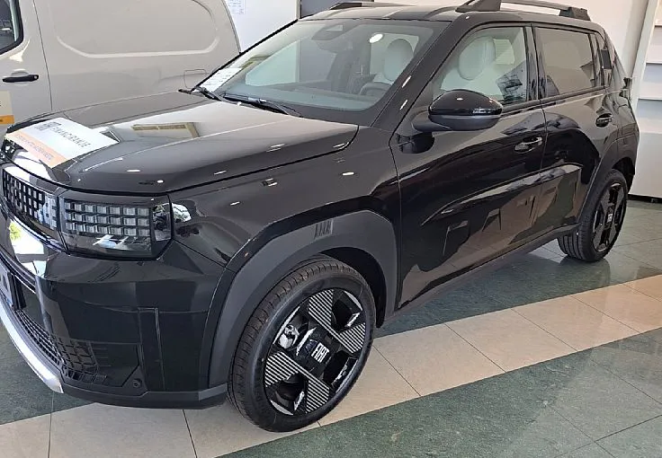 Zunanja slika - Fiat Grande Panda - 1.2 T-Gen3 110 AT 6 La Prima - 2
