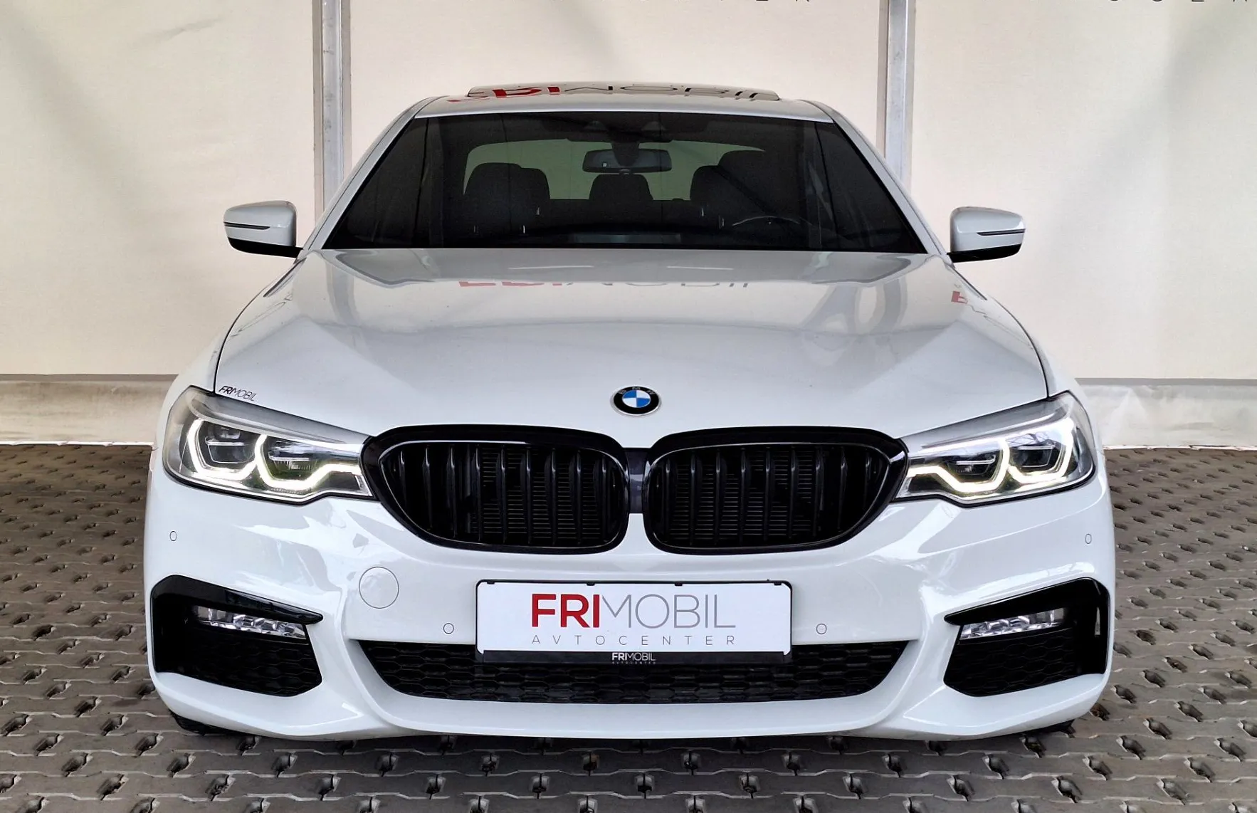 Zunanja slika - BMW Serija 5 - : 520d M-Performance•PANO•AMBIENT•ADAPTIVE LED• - 6