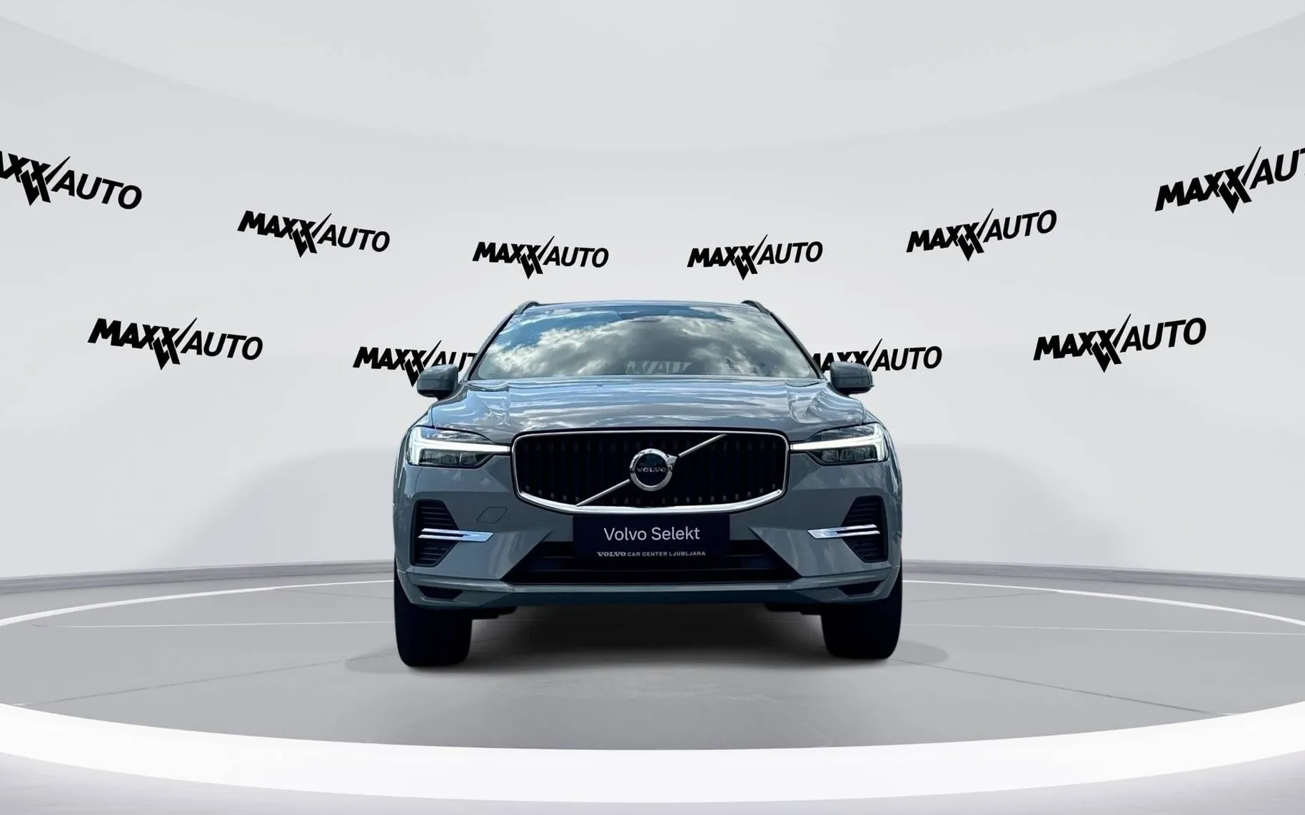 Zunanja slika - Volvo XC60 - B4D AWD Core Avt. - 2