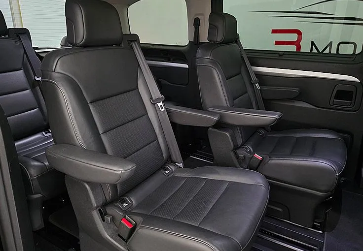 Zunanja slika - Opel Zafira - Life 2.0 D M Tourer LED-ACC-USNJE-6 SEDEŽEV - 9