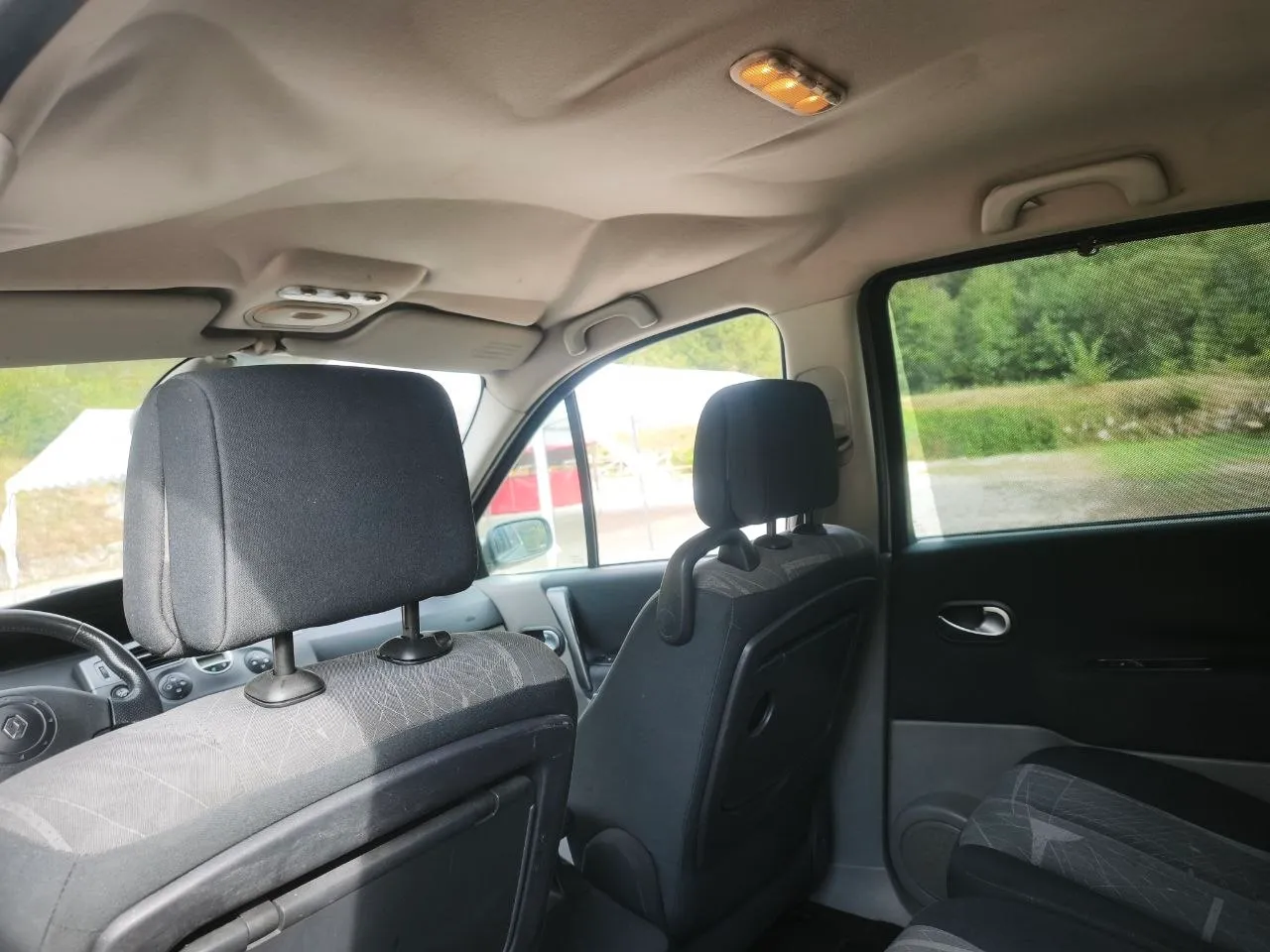 Slika poškodbe - Renault Scénic - 1,5 dCi Dynamique Confort - 26
