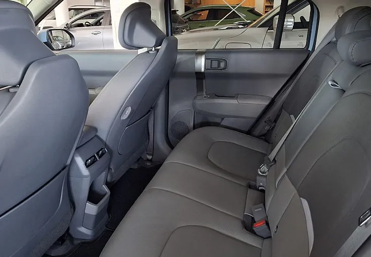 Zunanja slika - KIA EV3 - 58.3 kWh baterija. 150 kW  204 KM  Sky - 9