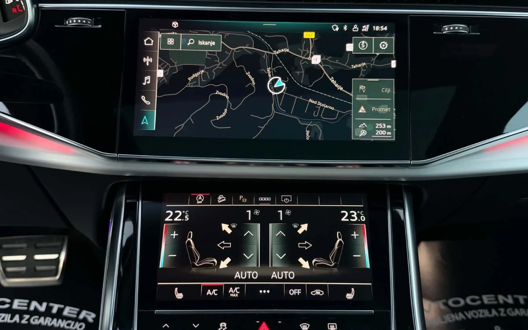 Notranja slika - Audi Q7 - 55 TFSI-4X4-Q-S LOOK-PANORAMA-LIZING ZA TUJCE- - 12