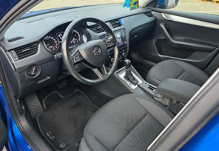 Zunanja slika - Škoda Octavia - Combi 2.0 TDI Family DSG 1 last odlično stanje - 8