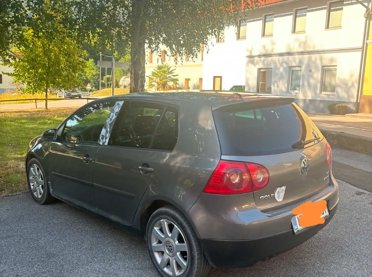 Zunanja slika - Volkswagen Golf - Plus Comfortline 1,9 TDI DSG - 4