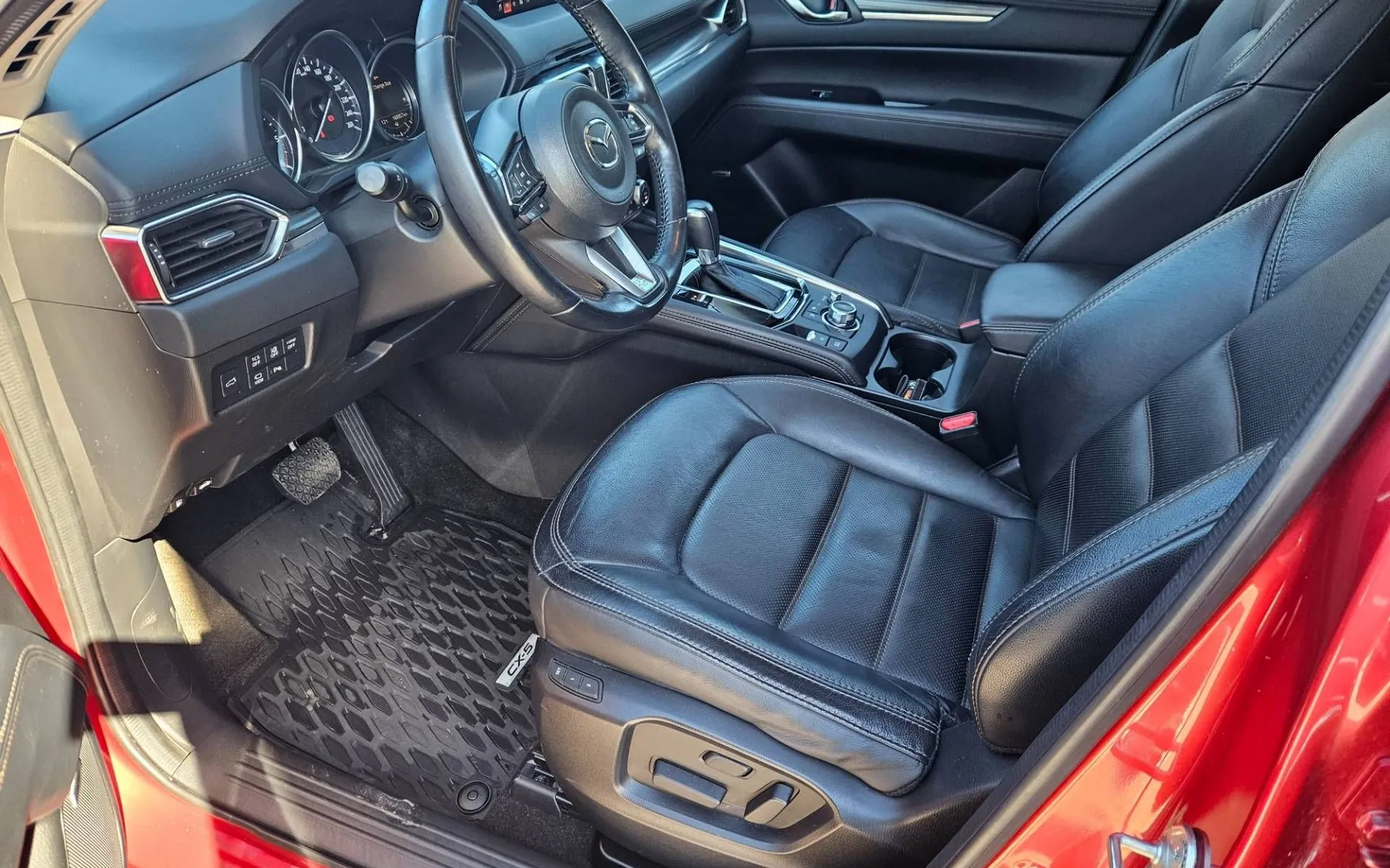 Notranja slika - Mazda CX-5 - CD184 AWD Revolution  AVT. 1.LASTNIK  SLO - 9