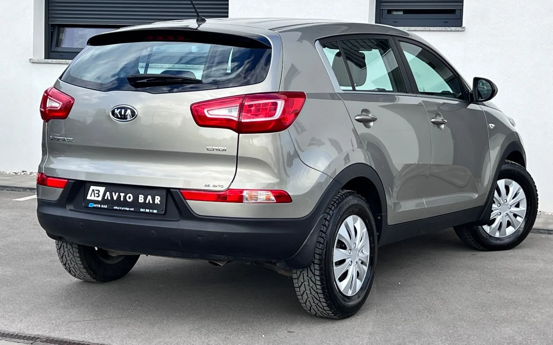 Zunanja slika - KIA Sportage - 1.7 CRDi+SLO... - 6
