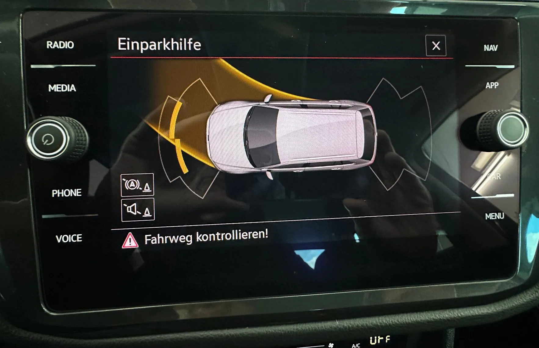 Zunanja slika - Volkswagen Tiguan - 2.0 TDI 110kW.NEMŠKI+4ALU.NAVI.AUT.GRET.SED.LED - 15