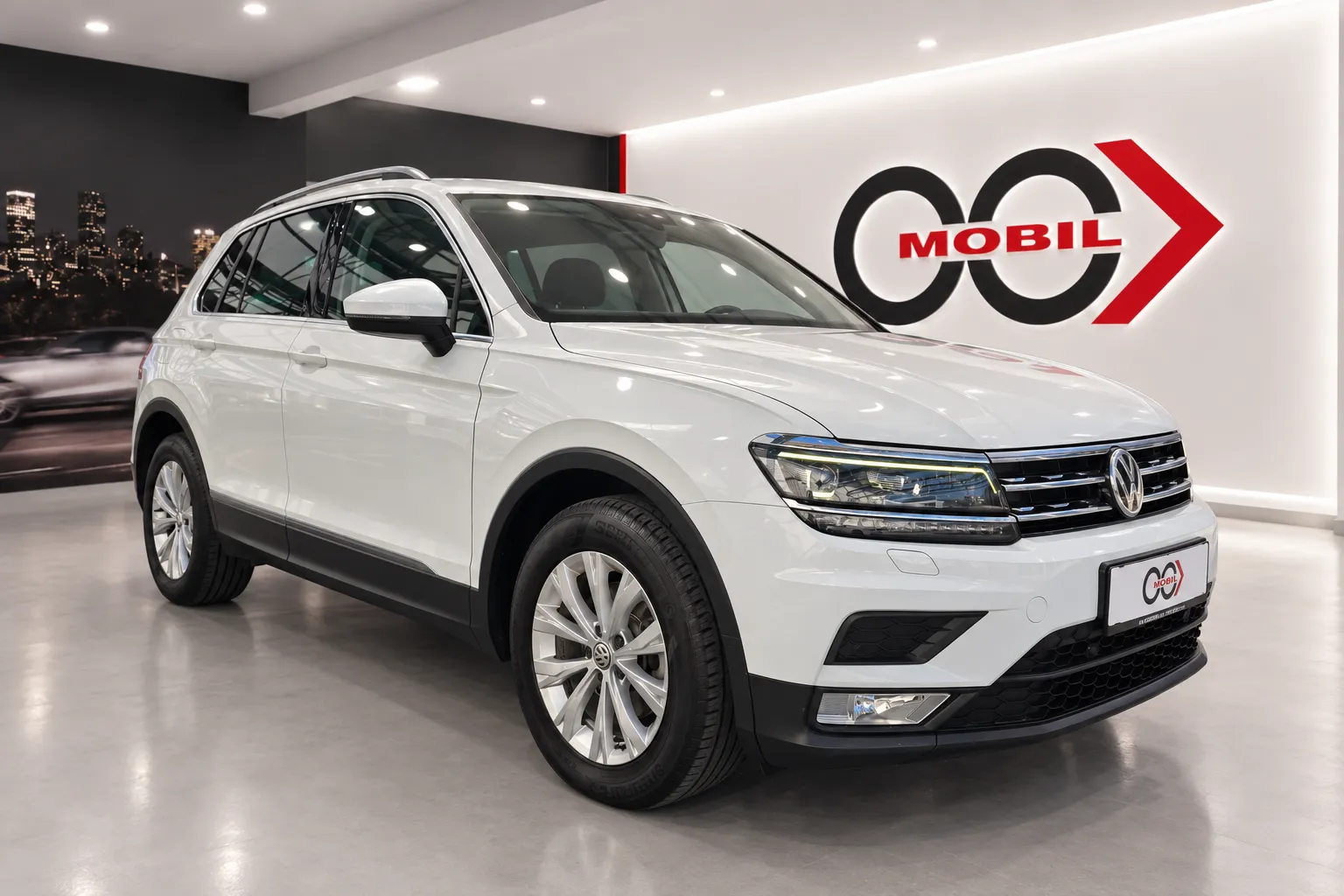 Zunanja slika - Volkswagen Tiguan - 2.0 TDI BMT Comfortline - FULL LED.navi.kamera.ACC - 3
