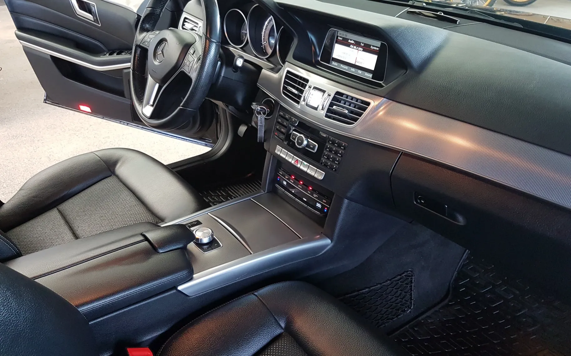 Zunanja slika - Mercedes-Benz E-Razred - 220 CDI AUT. - 13