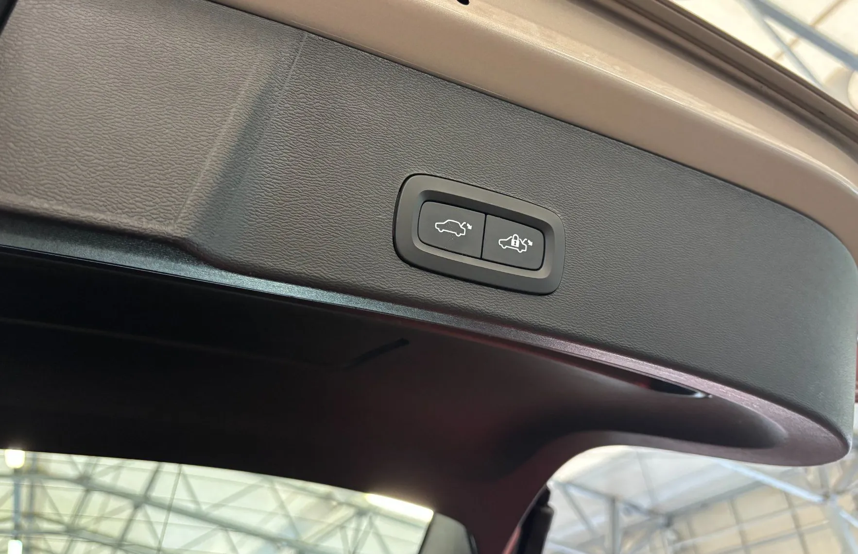 Zunanja slika - Volvo XC40 - T5 Recharge Twin Engine Core Avt. - 8