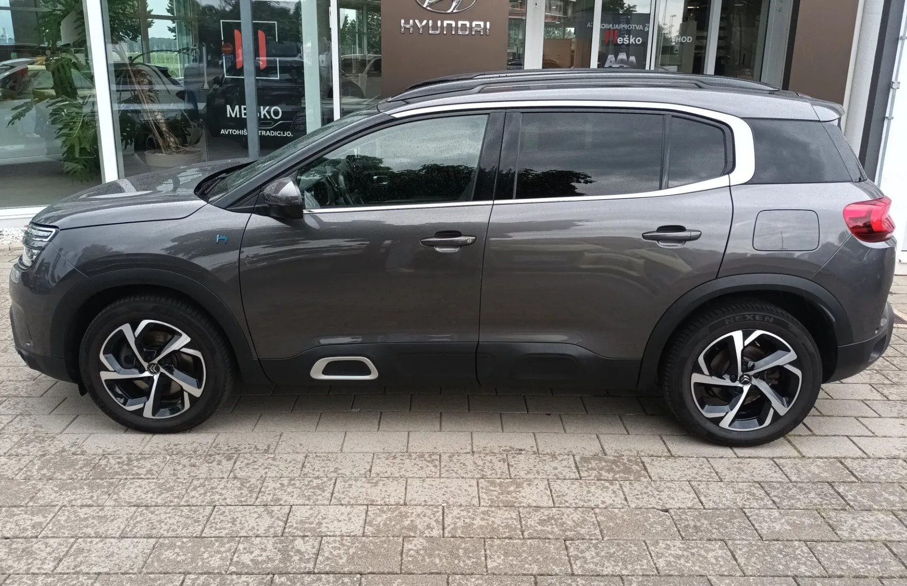 Zunanja slika - Citroën C5 Aircross - 1.6 PHEV Aut navi-acc-pdc-alu-servisiran - 4