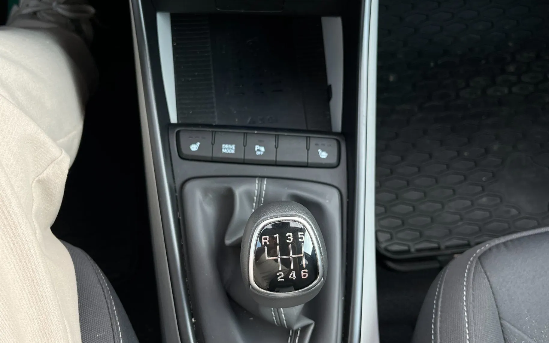 Zunanja slika - Hyundai Bayon - 1.0 T-GDI Style.LED.VZR.KAM.LANE AS.ACC 22.768 KM - 20