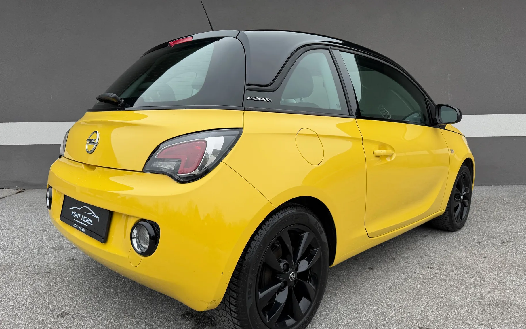 Zunanja slika - Opel Adam - 1.4 BLACK JACK • 1.LASTNICA • SLO. VOZ. • TEMPOMAT - 6