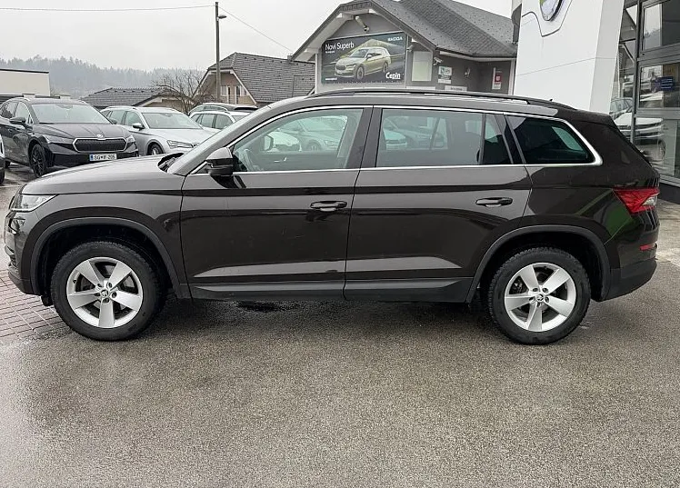 Zunanja slika - Škoda Kodiaq - Ambition 2.0 TDI 110kW 4X4- SLO. - VELIK SERVIS - - 4