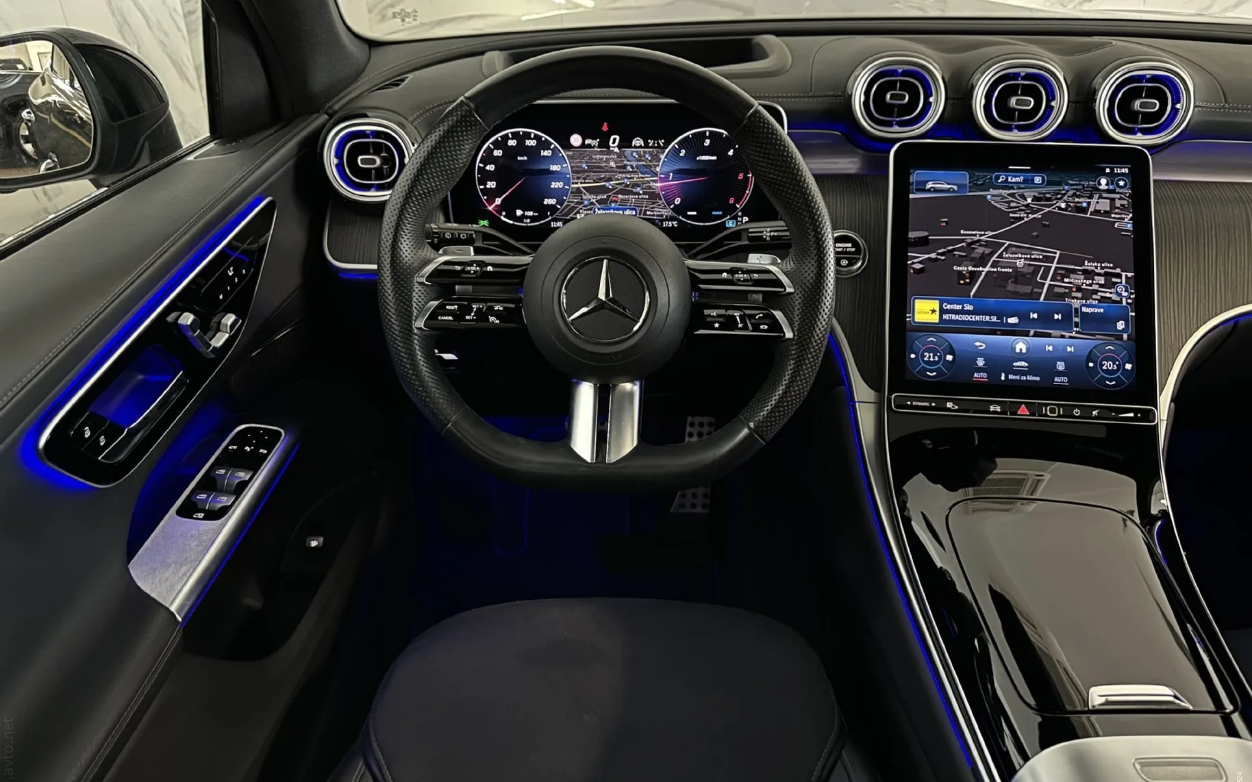Notranja slika - Mercedes-Benz GLC-Razred - 220d|4Matic|AMG|Pano|ACC|Memory|HUD|360K|Gretje| - 11