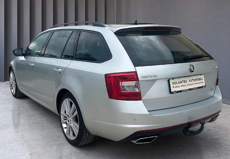Zunanja slika - Škoda Octavia - Combi 2.0 TDI RS - 4