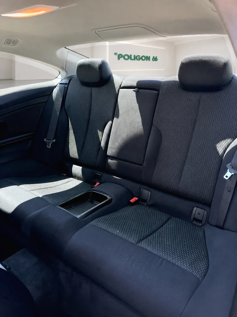 Notranja slika - BMW serija 4 Coupe: - 420d xDrive-MODEL 2015-ODLIČEN-KOT NOV-PERLA BEL.. - 10