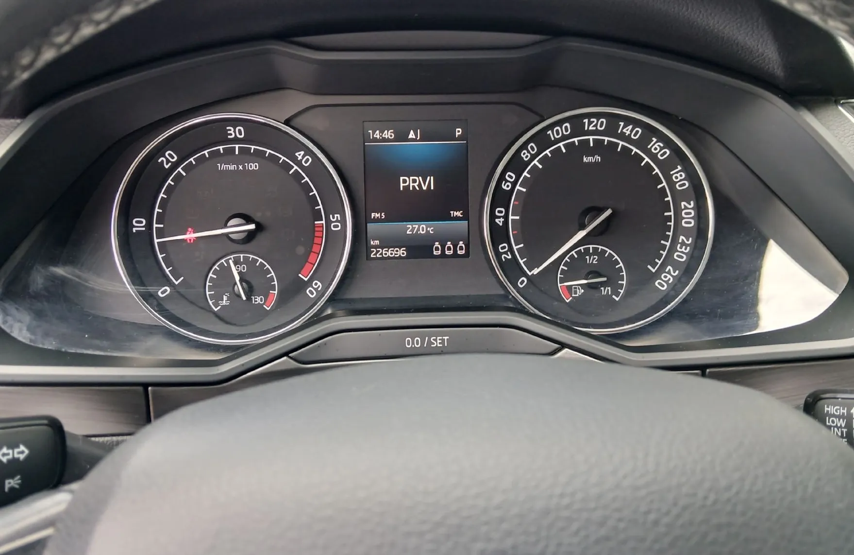 Zunanja slika - Škoda Superb - 2.0 TDI Active Combi DSG 110 kW - 3
