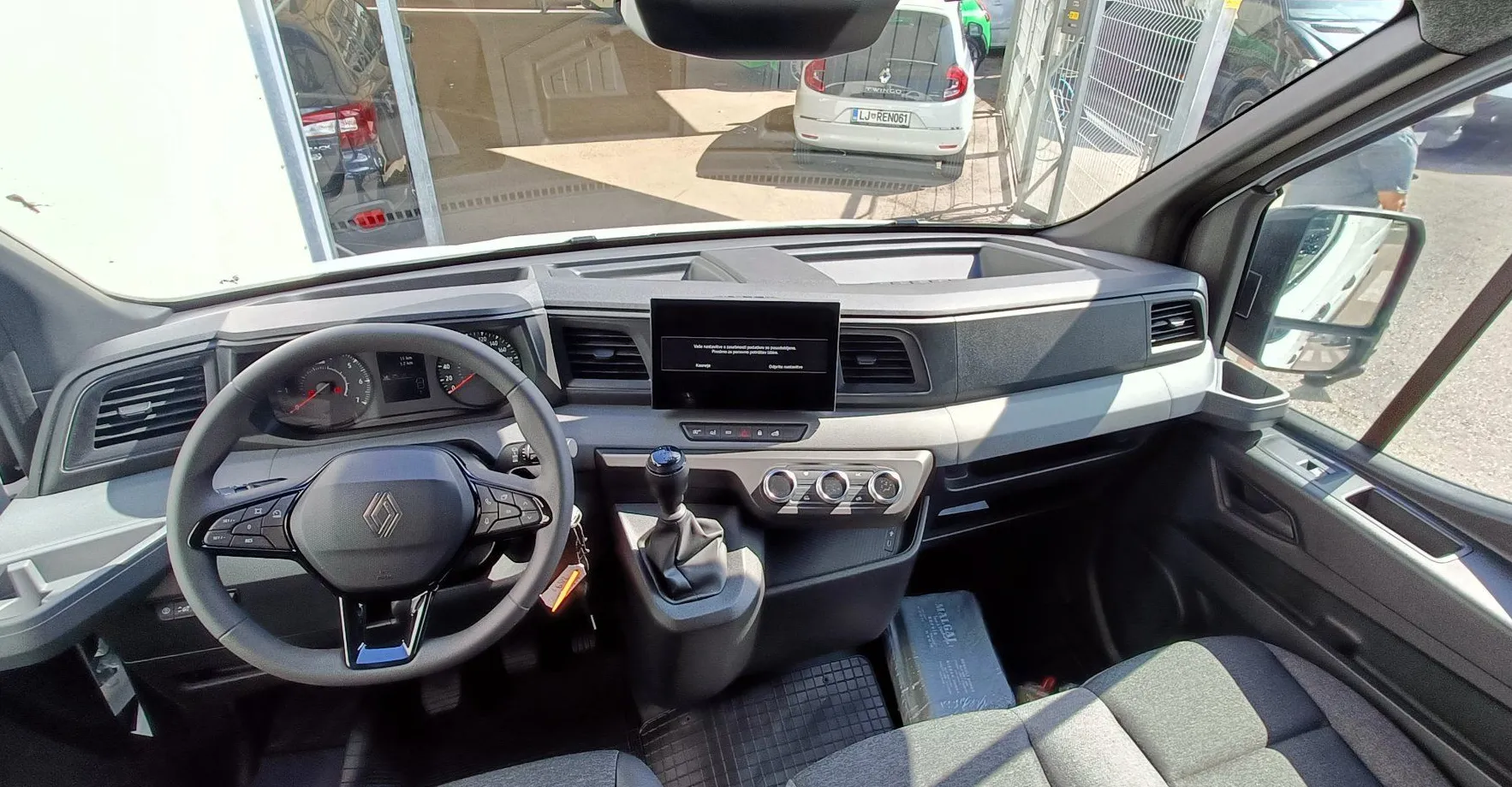 Zunanja slika - Renault Master - L3H3P3 150 dCi - 8