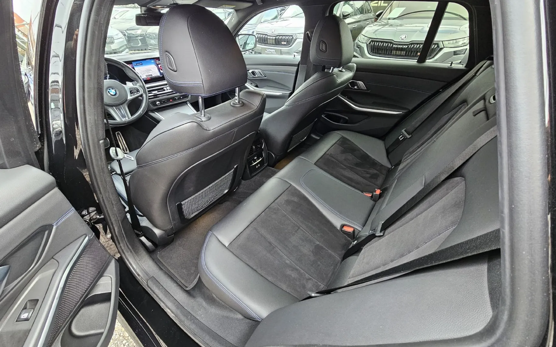 Notranja slika - BMW serija 3 Touring: - 320i M-OPTIC FACE-LIFT |LED|NAVI|PDC|ALU18|TOP|... - 10