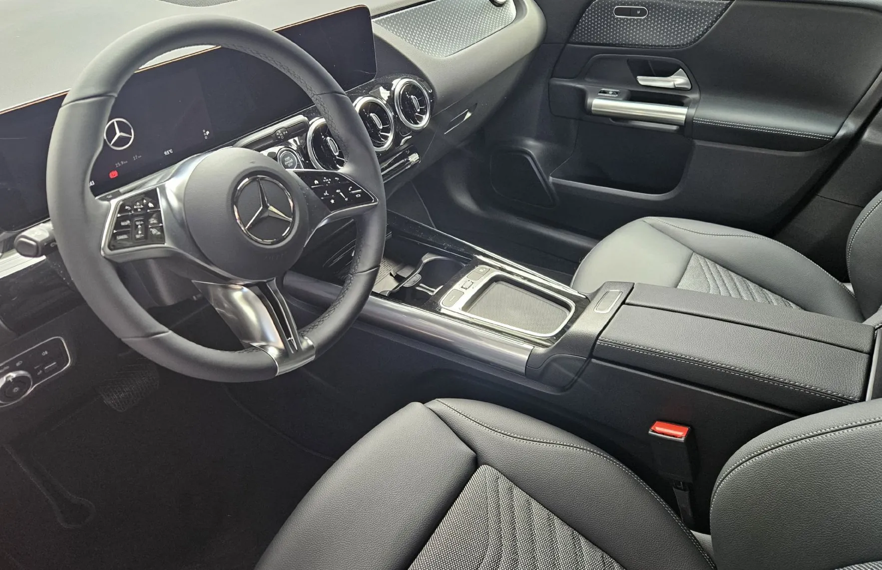 Zunanja slika - Mercedes-Benz B-Razred - B 200 DCT - 7