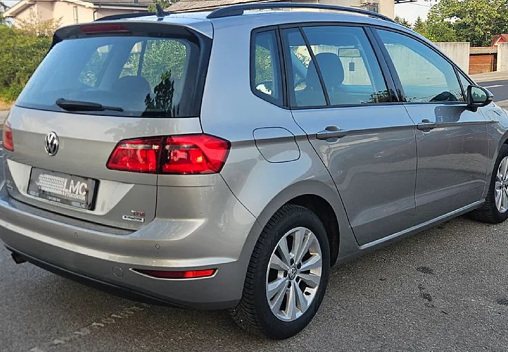 Zunanja slika - Volkswagen Golf - Sportsvan 1.6 TDI 116ks °16-COL° °2x PDC° °TEMPOMAT° - 5