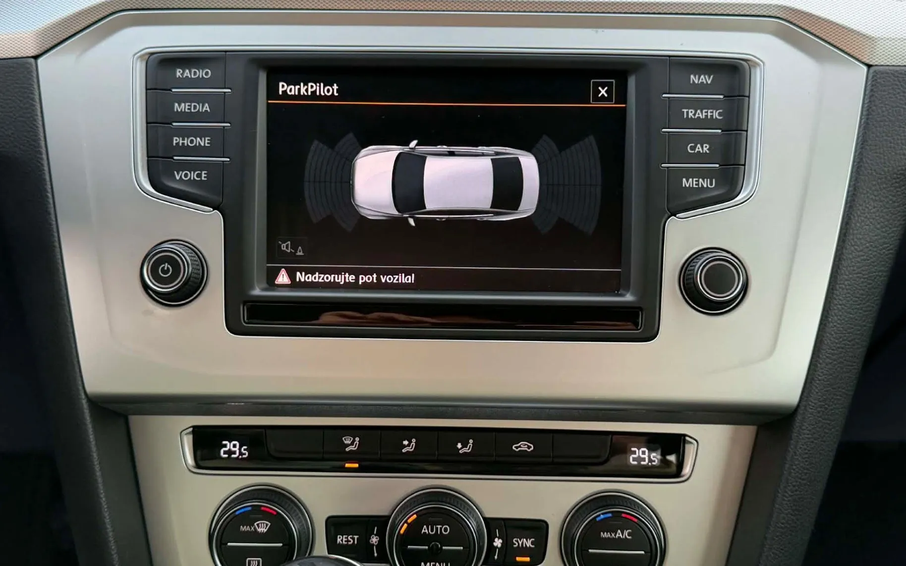 Zunanja slika - VW Passat - 2.0 TDI-4X4 POGON-H LINE-LIZING ZA TUJCE-NAVI- - 12