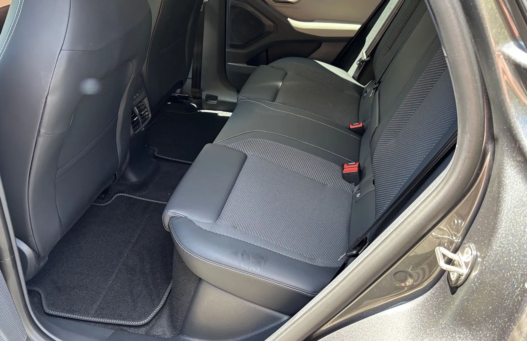Zunanja slika - Ford Explorer - EV dvojni elektromotor 79 kWh 340PS AWD - 12