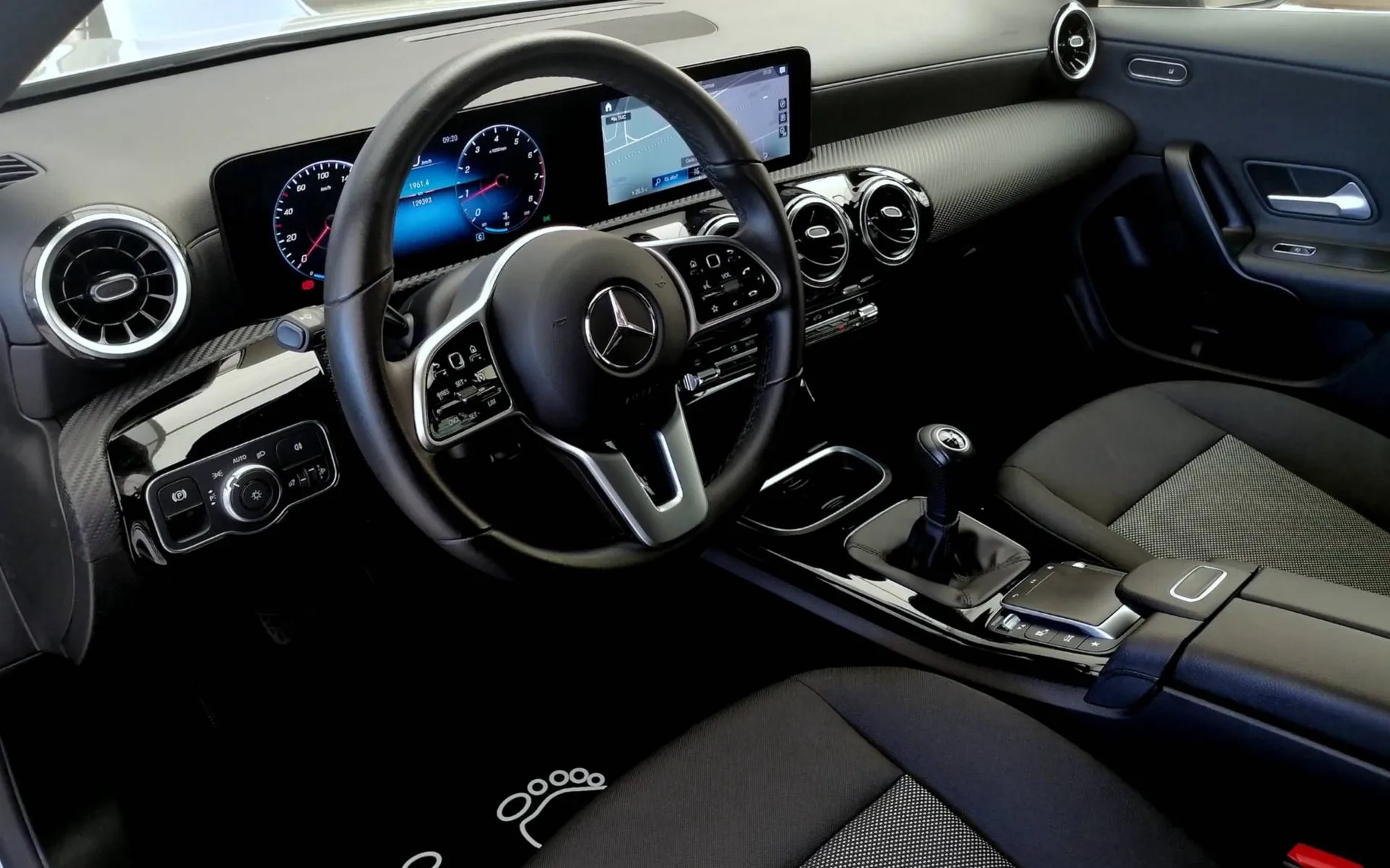 Zunanja slika - Mercedes-Benz CLA Shooting Brake - CLA 180 Shooting Brake  LED NAVI KLJUKA 1.LASTNIK - 5