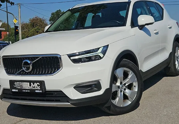 Zunanja slika - Volvo XC40 - 2.0 TD °AUTOMATIC° °FULL-LED° °18-COL° °KAMERA° - 3