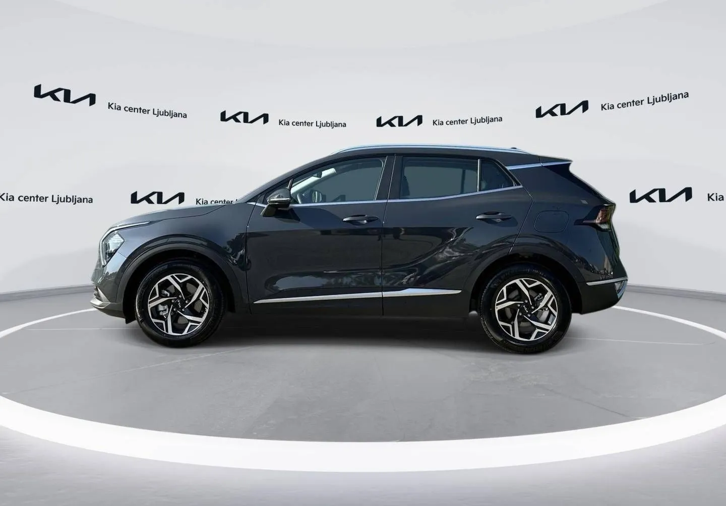Notranja slika - KIA Sportage - 1.6 T-GDI MHEV LX Fresh ISG DCT - 8