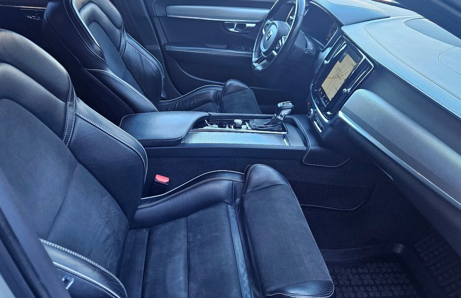 Zunanja slika - Volvo V90 - D4 AWD R-Design Avt.+18 Col +Kamera+Priklop - 14