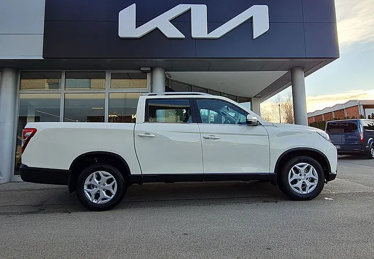 Zunanja slika - SsangYong Musso - 2.2 XDi ULTIMATE 4WD - 4