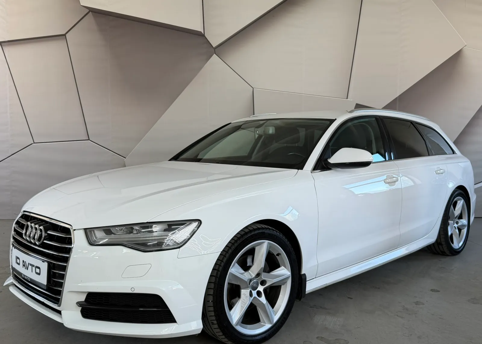 Zunanja slika - Audi A6 - Avant 2,0 TDI ultra - 2