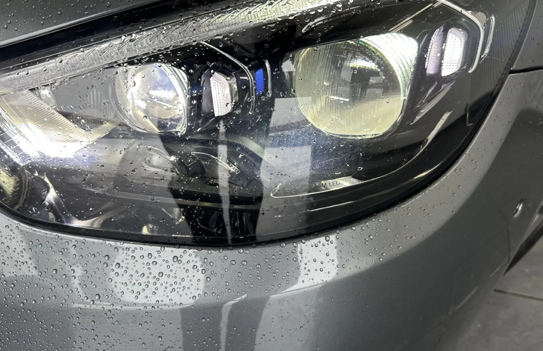 Zunanja slika - Mercedes-Benz E-Razred - E 400 d 4MATIC.KAMERA.USNJE.ACC.ZRAČ.VZMETENJE.LE - 3